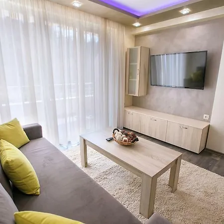 радост Apartment *