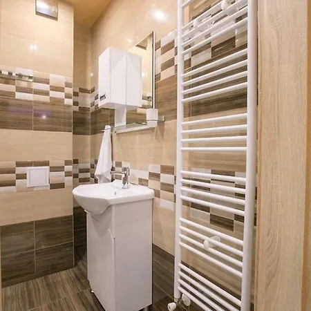 радост Apartment Sandanski